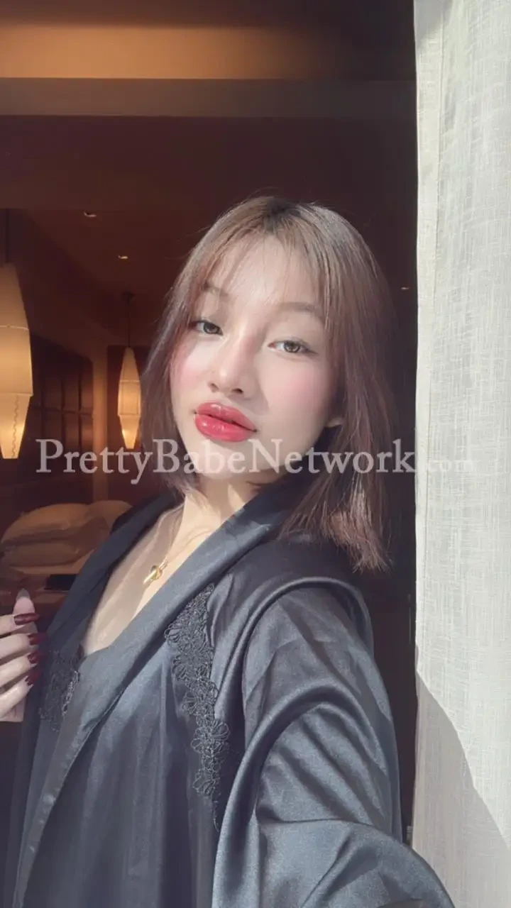 Riya Sharma – Elegant Air Hostess Escort Near Goa Airport | Premium Indian Companion